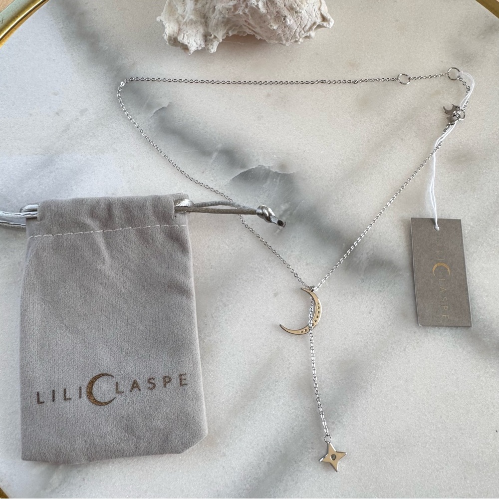 Lili claspe